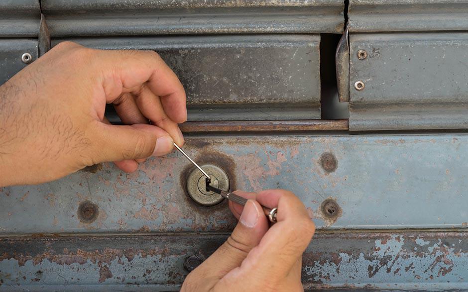 changer ouverture porte Domont